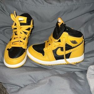 Jordan 1 Retro Pollen